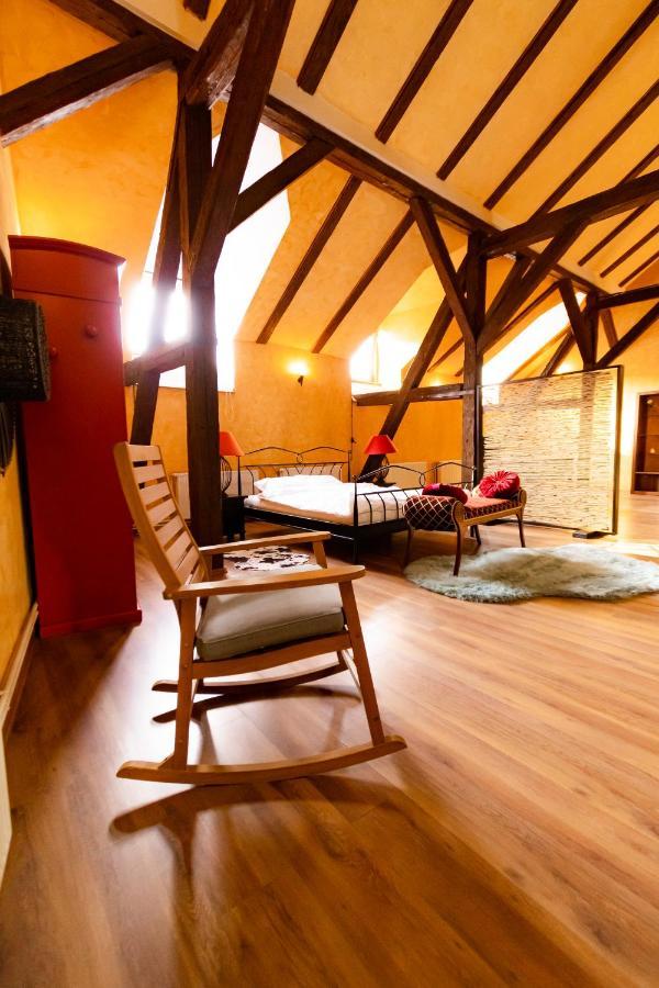 The Attic - Large Open-Space In The Old Town Of Brasov, Minutes Away From The Black Church Braşov Exterior foto
