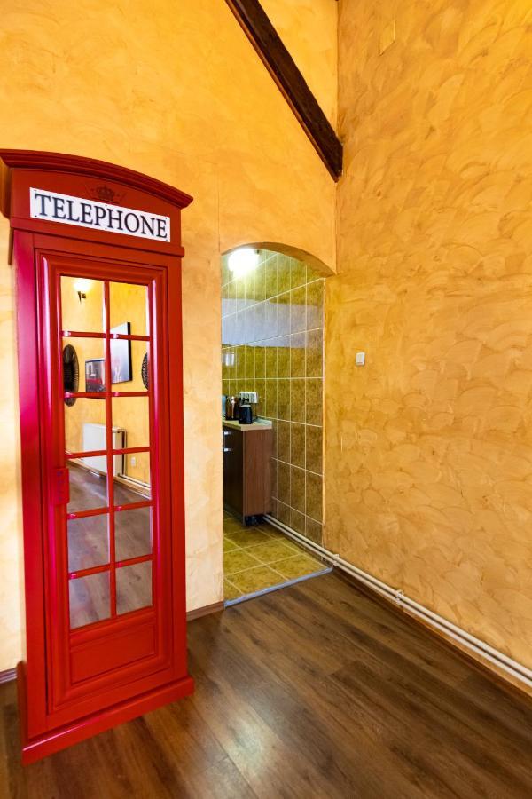 The Attic - Large Open-Space In The Old Town Of Brasov, Minutes Away From The Black Church Braşov Exterior foto